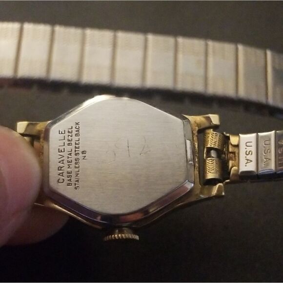 Vintage Caravelle Ladies gold stretch Watch - Picture 4 of 7